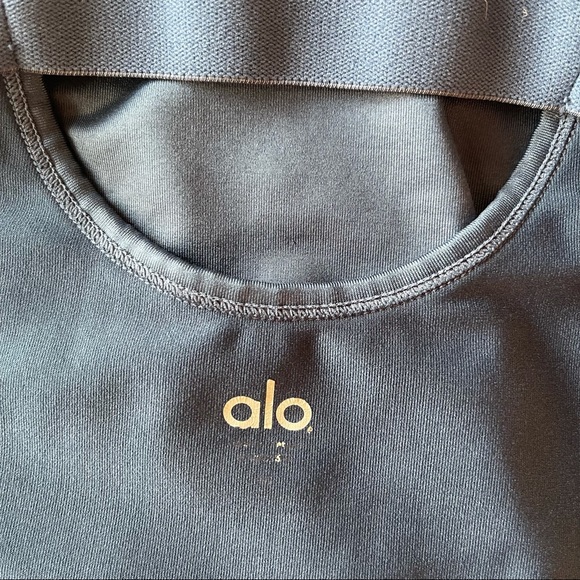 Alo tank top - Picture 7 of 15